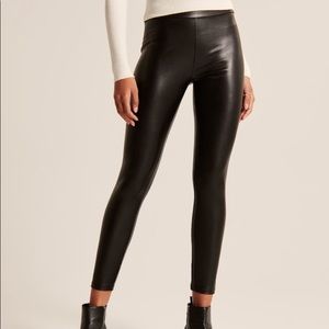 FAUX VEGAN LEATHER LEGGINGS